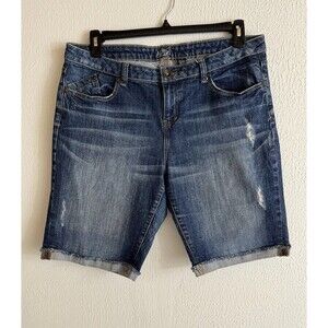 Apt 9 Womens Jean Shorts Bermuda Size 14 Blue Denim Distressed Stretch Cuffed